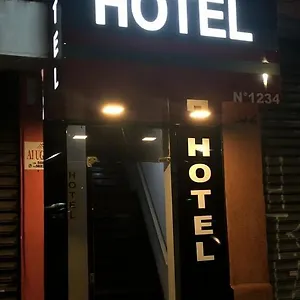  Hotel Cápsula Popular Mariana Brasil